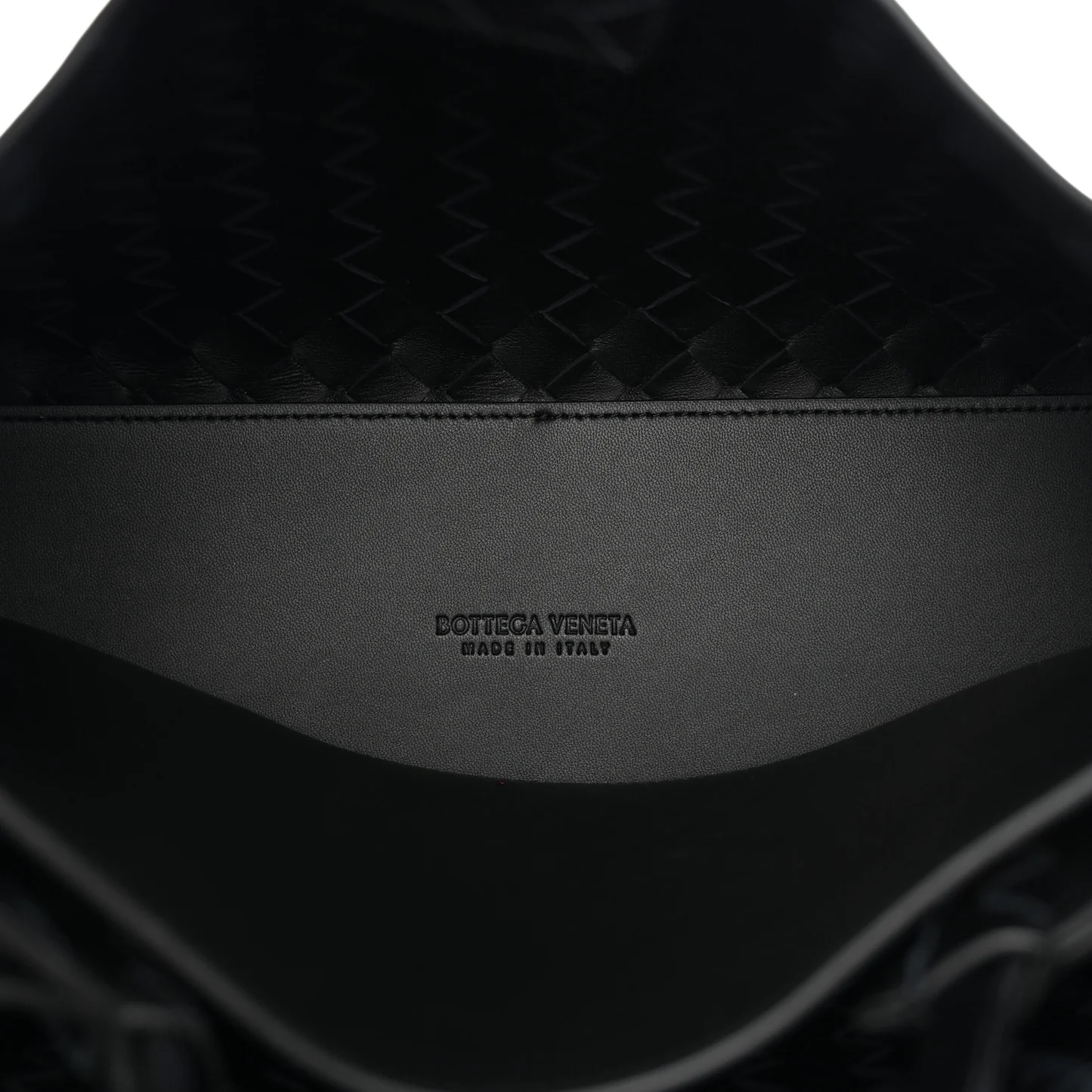Nappa Intrecciato Medium Andiamo Shoulder Bag Black