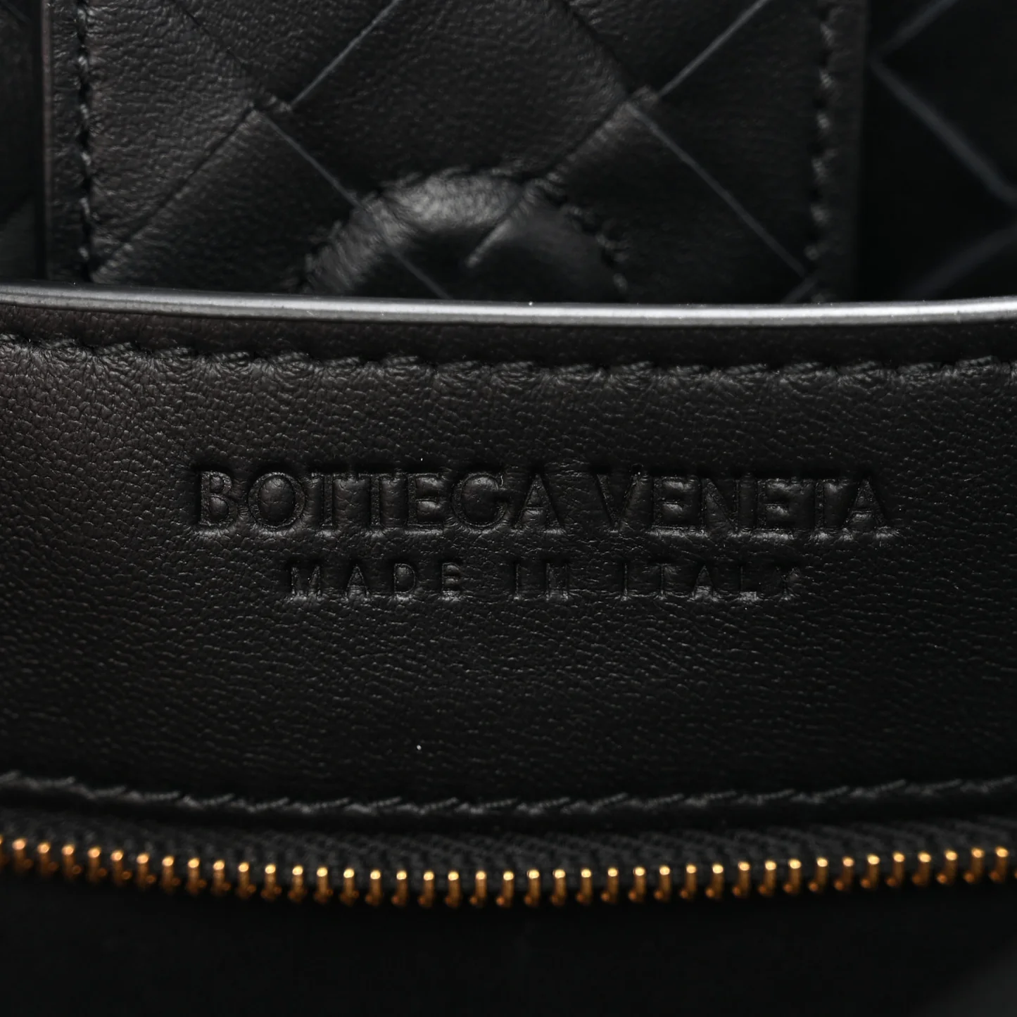 Nappa Intrecciato Medium Andiamo Shoulder Bag Black